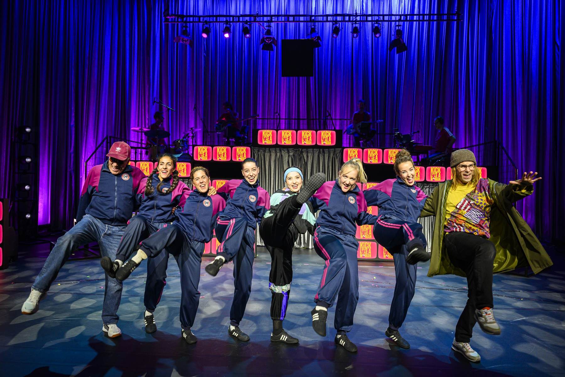 Live-Performance KICK LIKE A WOMAN – Musical mit Live-Band im Depot 1 Köln